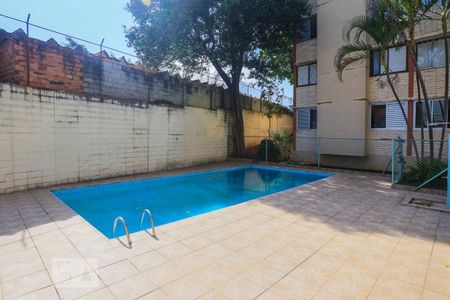 Apartamento à venda com 40m², 1 quarto e sem vaga Apartamento à venda com 40m², 1 quarto e sem vagaÁrea comum - Piscina