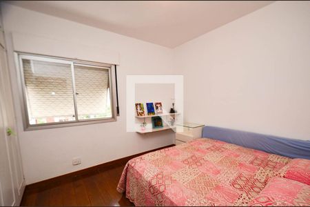 Apartamento à venda com 200m², 4 quartos e 2 vagasQuarto2