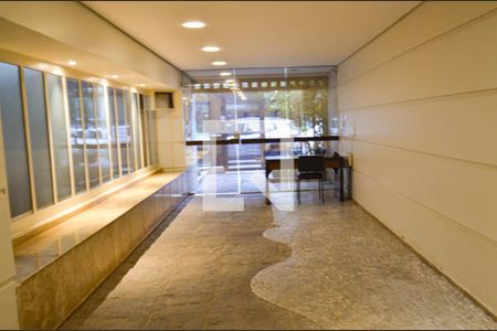 Apartamento à venda com 200m², 4 quartos e 2 vagasHall de entrada