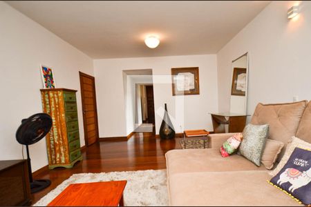 Sala de estar de apartamento à venda com 4 quartos, 200m² em Serra, Belo Horizonte