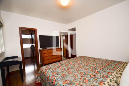 Apartamento à venda com 200m², 4 quartos e 2 vagasSuite