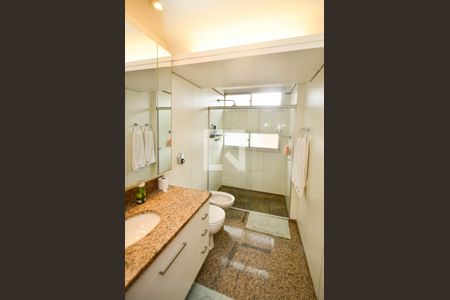 Apartamento à venda com 200m², 4 quartos e 2 vagasBanheiro suite