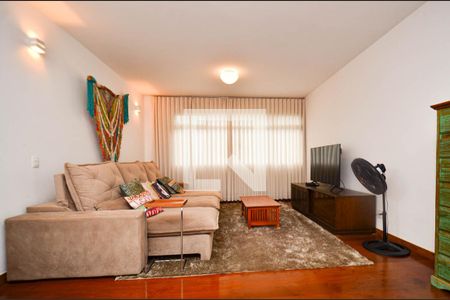 Sala de estar de apartamento à venda com 4 quartos, 200m² em Serra, Belo Horizonte