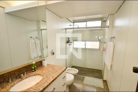 Apartamento à venda com 200m², 4 quartos e 2 vagasBanheiro suite