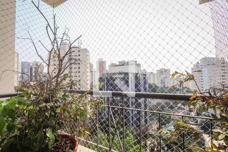 Apartamento para alugar com 148m², 4 quartos e 3 vagas Apartamento para alugar com 148m², 4 quartos e 3 vagasQuarto 2 vista