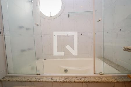 Apartamento para alugar com 148m², 4 quartos e 3 vagas Apartamento para alugar com 148m², 4 quartos e 3 vagasSuíte