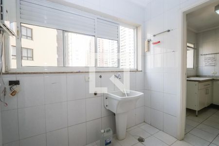 Apartamento para alugar com 148m², 4 quartos e 3 vagas Apartamento para alugar com 148m², 4 quartos e 3 vagasLavanderia
