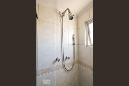 Banheiro de apartamento à venda com 1 quarto, 44m² em Pinheiros, São Paulo