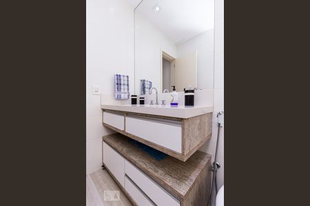 Apartamento à venda com 65m², 2 quartos e sem vagaBanheiro