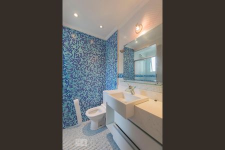 Apartamento para alugar com 60m², 2 quartos e 2 vagasBanheiro