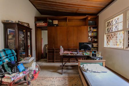 Casa para alugar com 900m², 5 quartos e 3 vagasSuíte 3