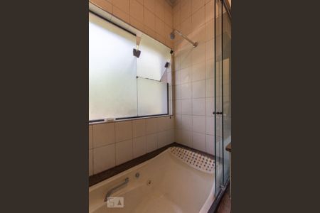 Casa para alugar com 900m², 5 quartos e 3 vagasBanheiro da Suíte 2