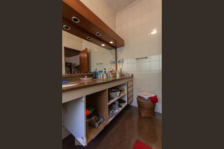 Casa para alugar com 900m², 5 quartos e 3 vagasBanheiro da Suíte 2