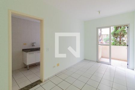 Sala de apartamento para alugar com 2 quartos, 50m² em Vila Inglesa, São Paulo