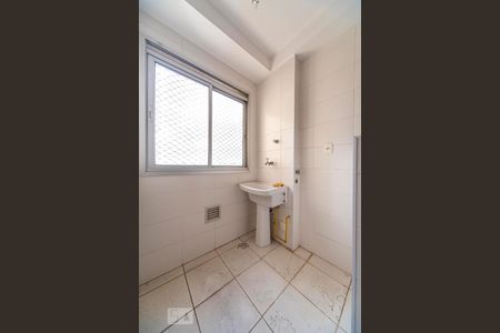 Área de Serviço  de apartamento para alugar com 3 quartos, 67m² em Jardim Sílvia, Santo André