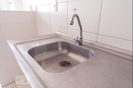 Pia  de apartamento para alugar com 3 quartos, 67m² em Jardim Sílvia, Santo André