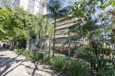 Apartamento à venda com 71m², 2 quartos e 1 vaga Apartamento à venda com 71m², 2 quartos e 1 vagaFachada