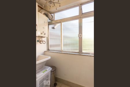 Apartamento à venda com 71m², 2 quartos e 1 vaga Apartamento à venda com 71m², 2 quartos e 1 vagaÁrea de Serviço