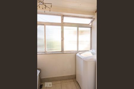 Apartamento à venda com 71m², 2 quartos e 1 vaga Apartamento à venda com 71m², 2 quartos e 1 vagaÁrea de Serviço