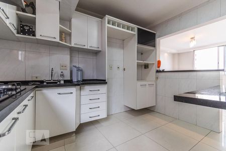 Apartamento à venda com 79m², 2 quartos e 1 vagaCozinha