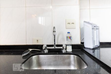 Apartamento à venda com 79m², 2 quartos e 1 vagaCozinha - Detalhe
