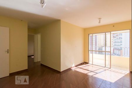 Apartamento à venda com 70m², 2 quartos e 1 vagaSala