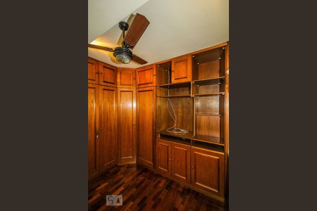 Apartamento à venda com 130m², 4 quartos e 2 vagasQuarto 2