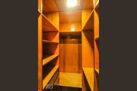 Apartamento à venda com 130m², 4 quartos e 2 vagasclosed Suite