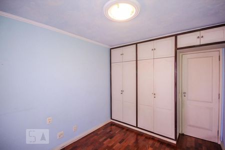 Apartamento à venda com 130m², 4 quartos e 2 vagasQuarto 1