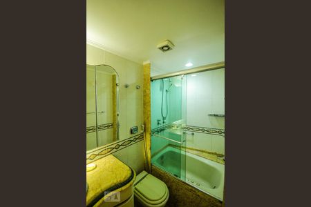 Apartamento à venda com 130m², 4 quartos e 2 vagasSuite