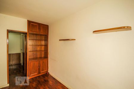 Apartamento à venda com 130m², 4 quartos e 2 vagasQuarto 2