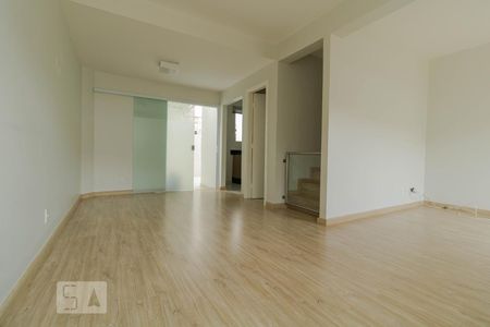 Sala de casa de condomínio para alugar com 3 quartos, 86m² em Parque Rural Fazenda Santa Cândida, Campinas