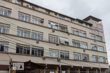 Studio à venda com 30m², 1 quarto e sem vaga Studio à venda com 30m², 1 quarto e sem vagaFachada