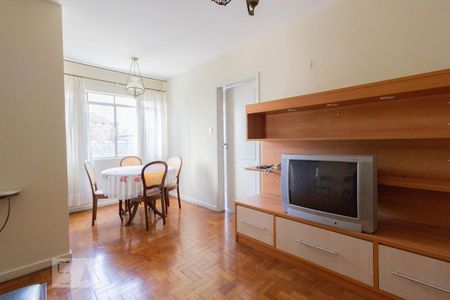 Sala de apartamento para alugar com 2 quartos, 70m² em Cerqueira César, São Paulo