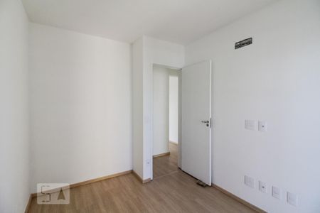 Apartamento à venda com 76m², 2 quartos e 2 vagas Apartamento à venda com 76m², 2 quartos e 2 vagasQuarto
