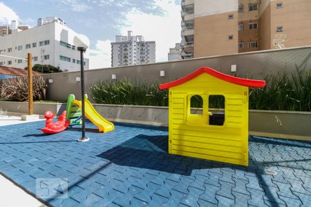 Apartamento à venda com 76m², 2 quartos e 2 vagas Apartamento à venda com 76m², 2 quartos e 2 vagasPlayground