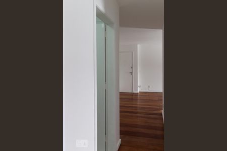 Apartamento à venda com 82m², 2 quartos e 2 vagasCorredor