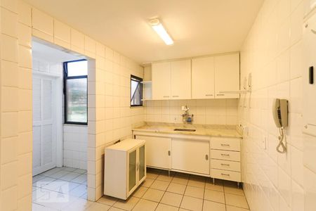 Apartamento à venda com 82m², 2 quartos e 2 vagasCozinha
