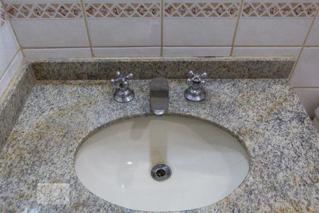 Banheiro de apartamento para alugar com 2 quartos, 62m² em Jardim Colombo, São Paulo