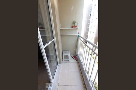 Sacada de apartamento para alugar com 2 quartos, 54m² em Tingui, Curitiba