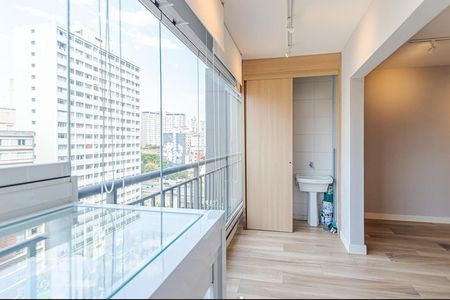 Varanda de kitnet/studio para alugar com 1 quarto, 44m² em Centro, São Paulo