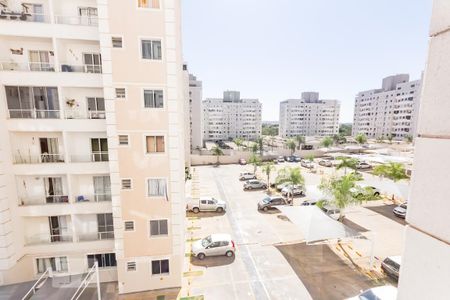 Vista  de apartamento para alugar com 2 quartos, 54m² em Setor Negrão de Lima, Goiânia