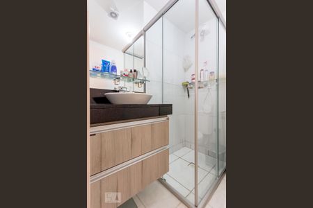 Apartamento para alugar com 54m², 2 quartos e 1 vaga Apartamento para alugar com 54m², 2 quartos e 1 vagaBanheiro do quarto 1