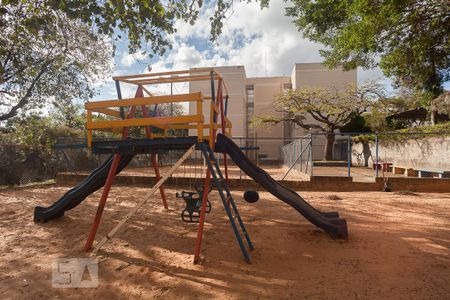Apartamento para alugar com 51m², 2 quartos e 1 vaga Apartamento para alugar com 51m², 2 quartos e 1 vagaDependências do condominio - playground