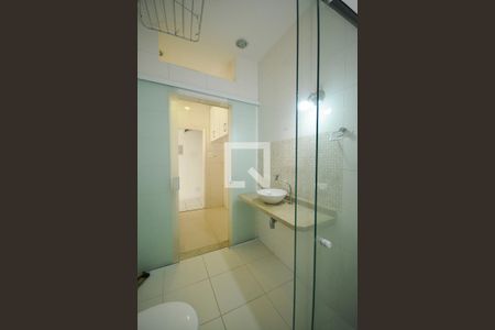 Apartamento para alugar com 53m², 1 quarto e sem vagaBanheiro