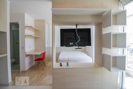 Sala de kitnet/studio para alugar com 1 quarto, 30m² em Perdizes, São Paulo