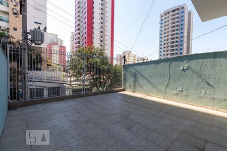 varanda de casa para alugar com 3 quartos, 214m² em Saúde, São Paulo