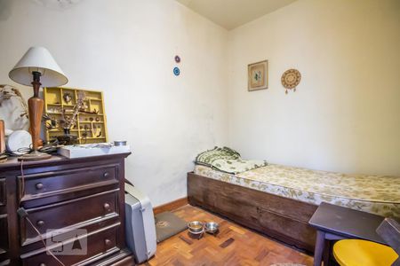 Casa para alugar com 330m², 6 quartos e 2 vagasQuarto serviço