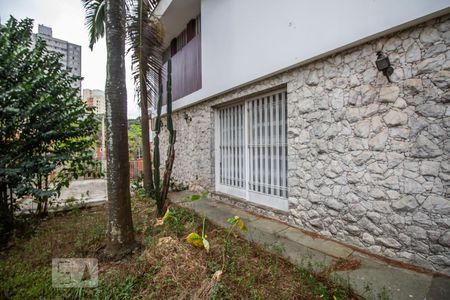 Casa para alugar com 330m², 6 quartos e 2 vagasÁrea externa