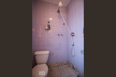 Casa para alugar com 330m², 6 quartos e 2 vagasBanheiro social